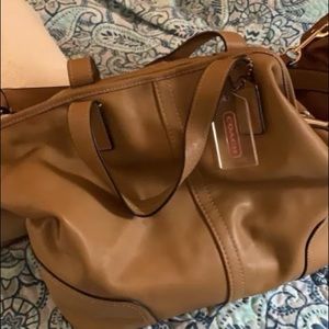 Leather coach purse in great condition